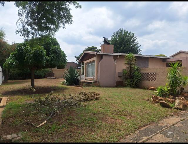 3 BEDROOM HOUSE FOR SALE IN RENSBURG